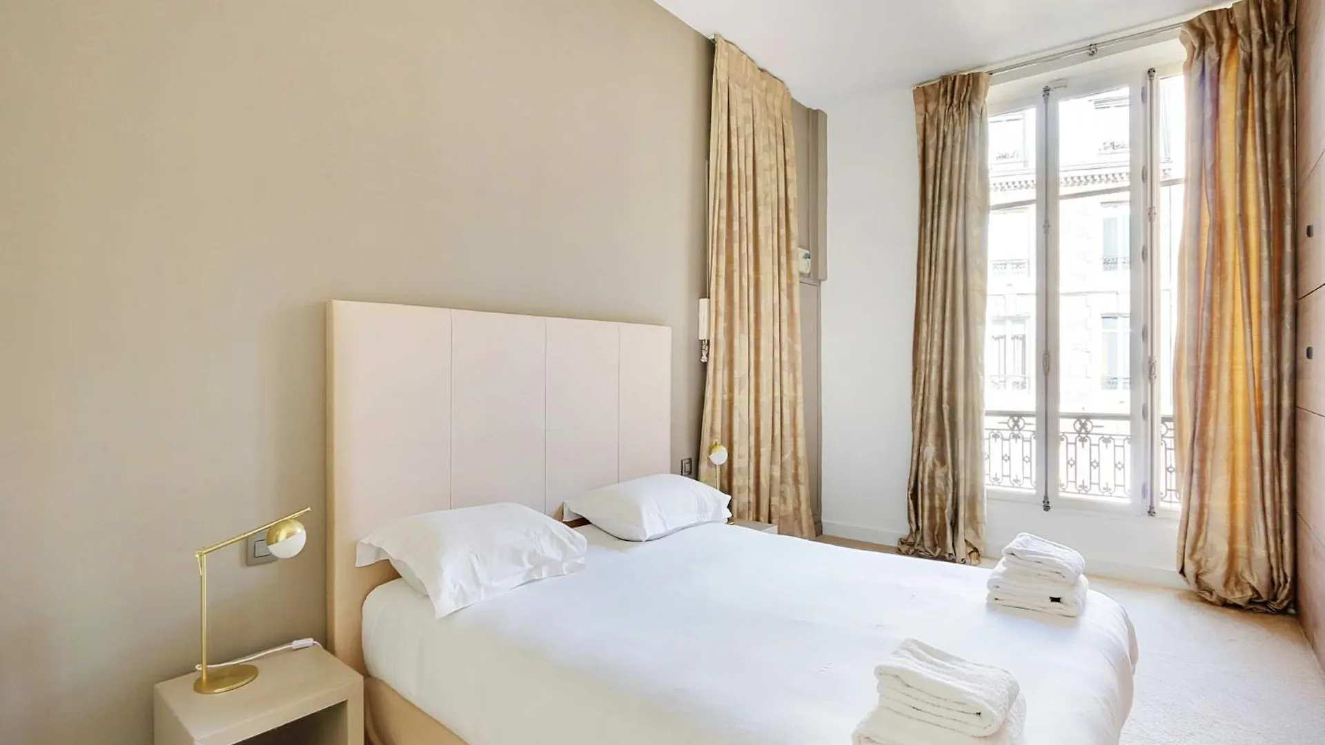 Apartment Elegant Aprt- 2Bdr 4P Close To The Champs Elysees Paris